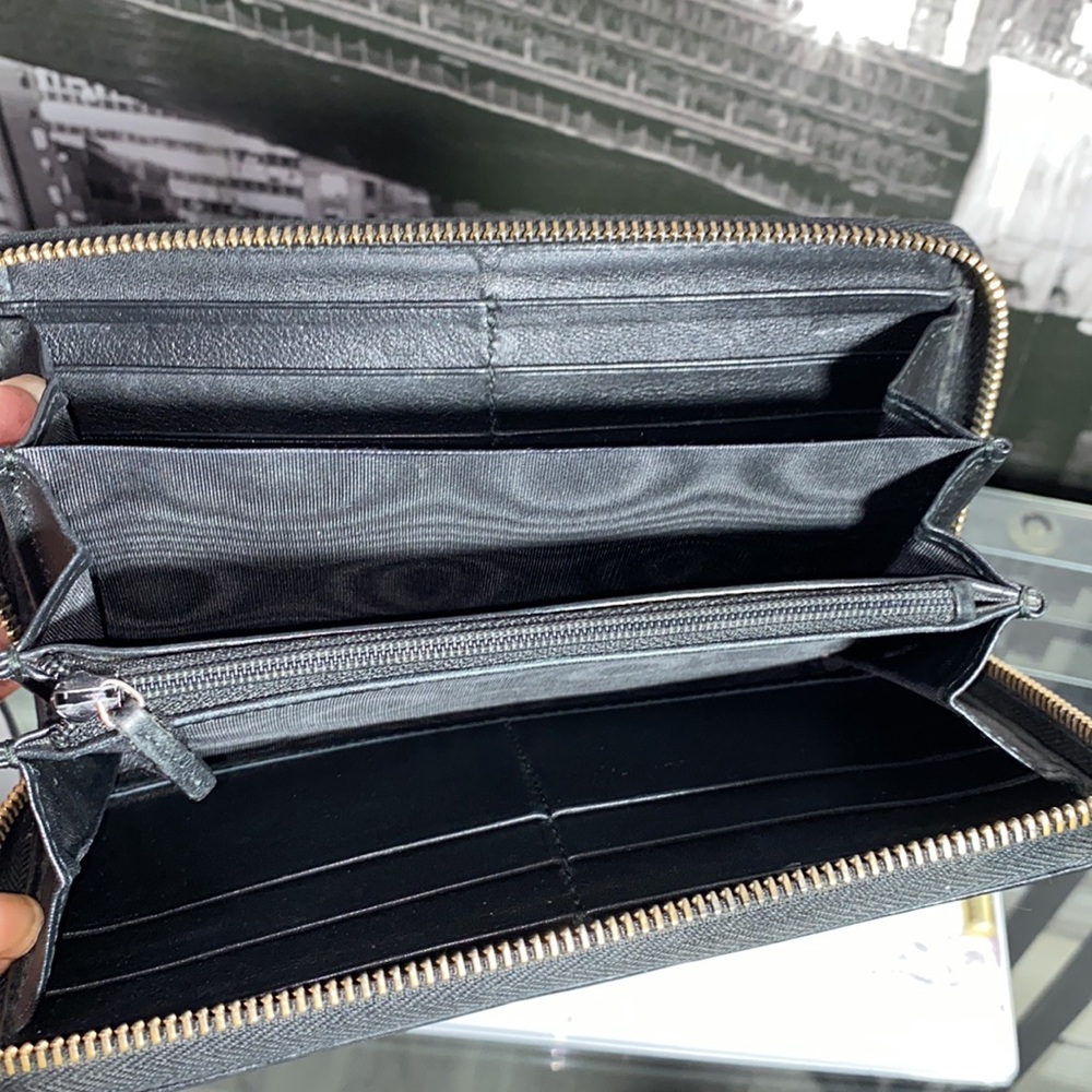 Authentic Gucci Guccissima Zippy Wallet - Picture 6 of 14